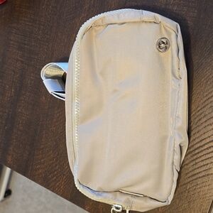 Lululemon bag